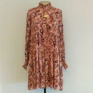 Nwot Anthropologie beautiful dress in a soft pink/peachy hobo print. Sz s